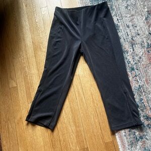 Lululemon ribbed softstreme zip-leg high rise cropped pant